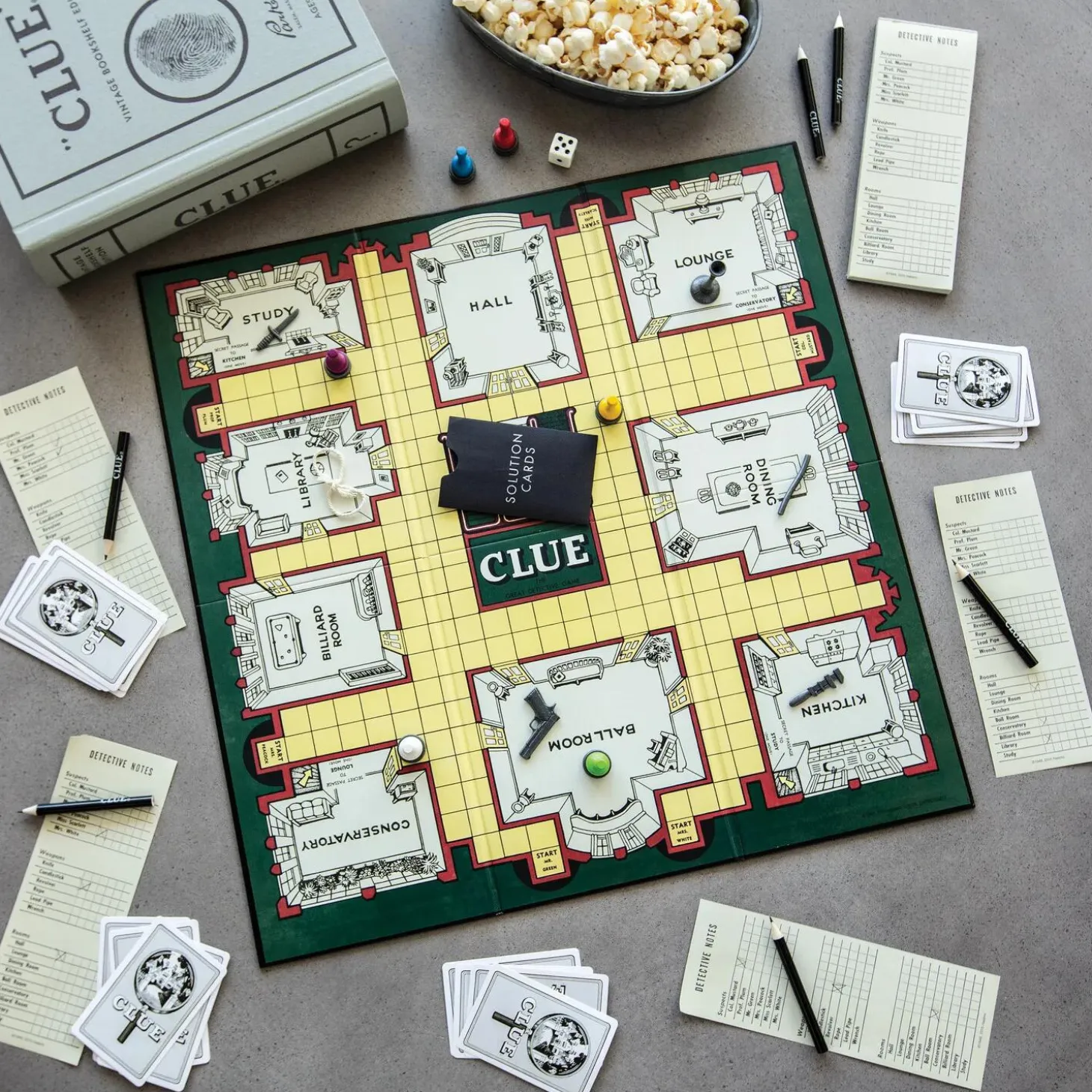 Clue Vintage Bookshelf Edition