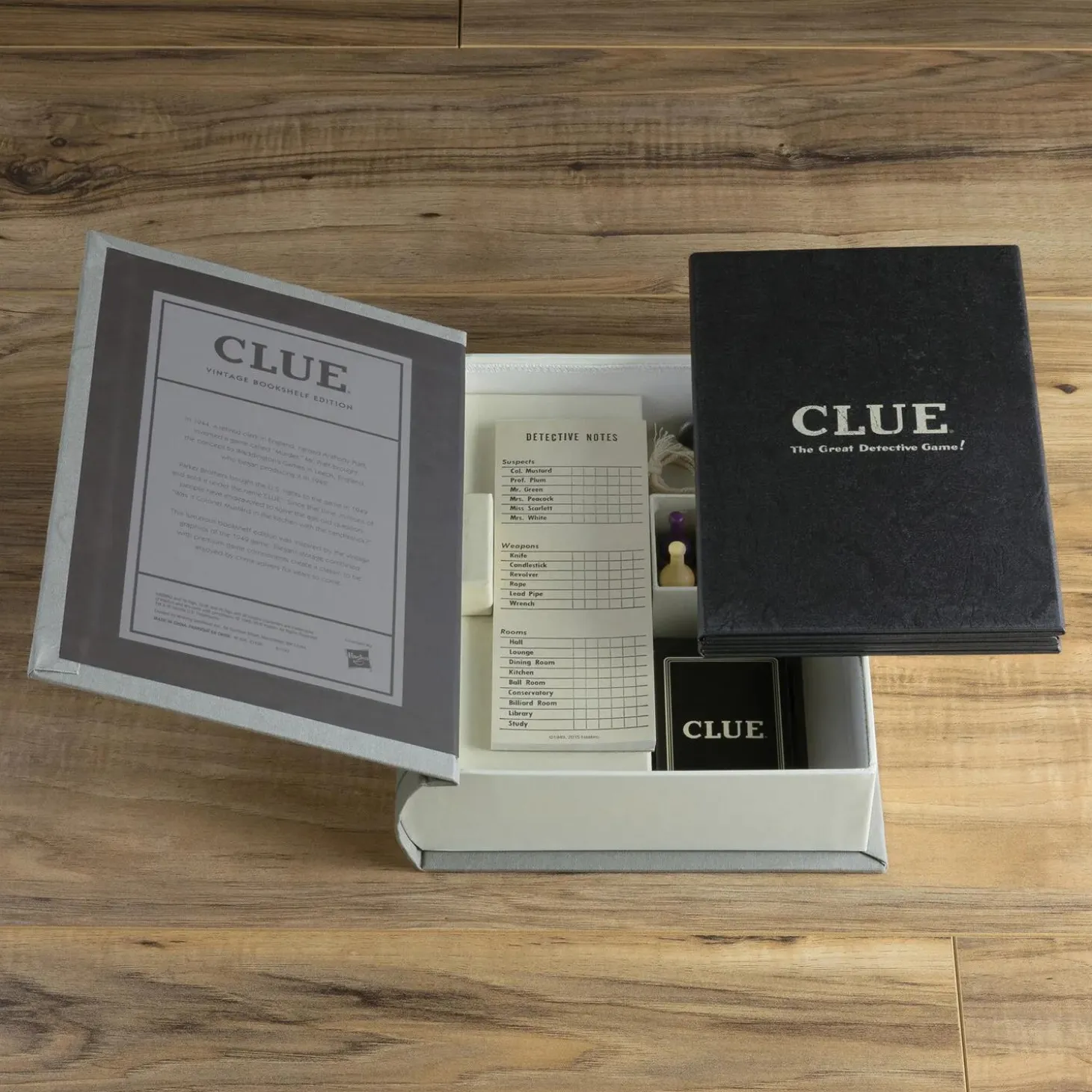 Clue Vintage Bookshelf Edition