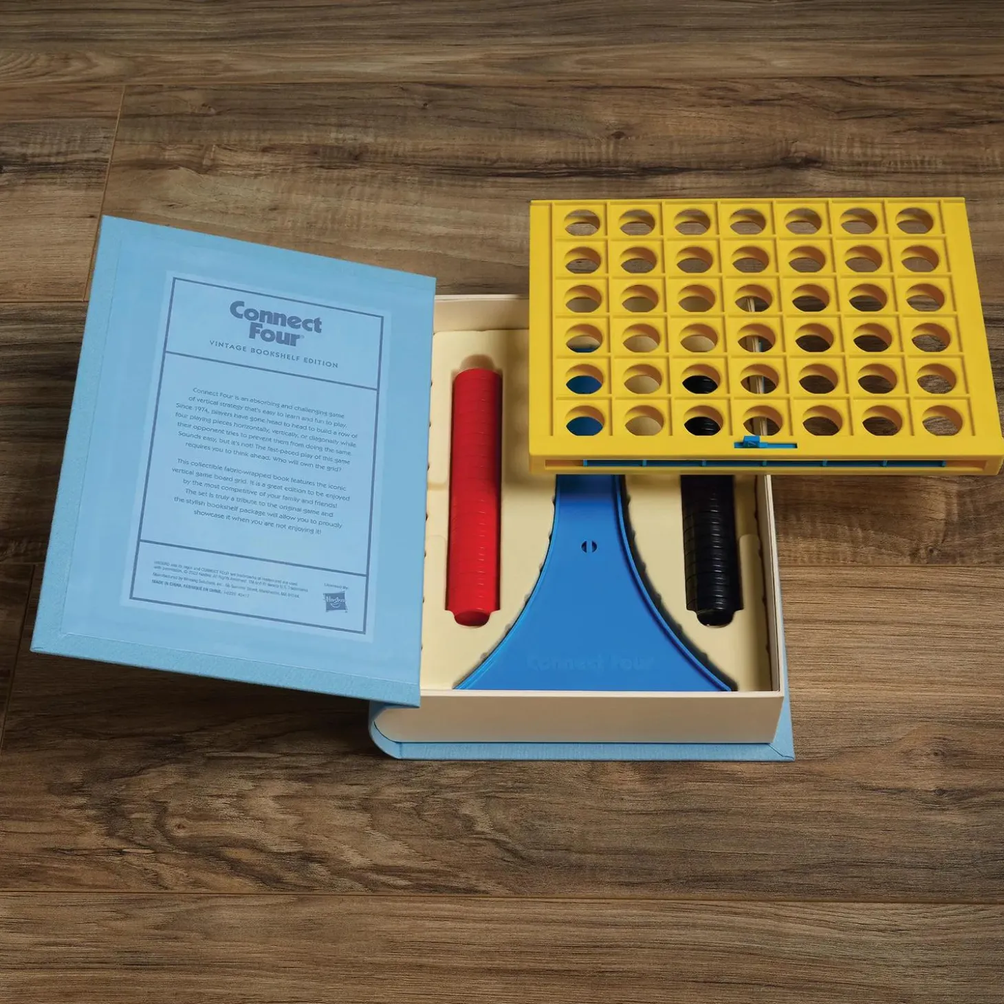 Connect 4 Vintage Bookshelf Edition