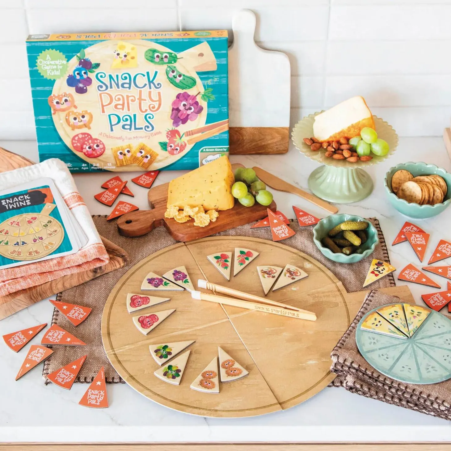 Snack Party Pals Peaceable Kingdom Cooperative Board Game